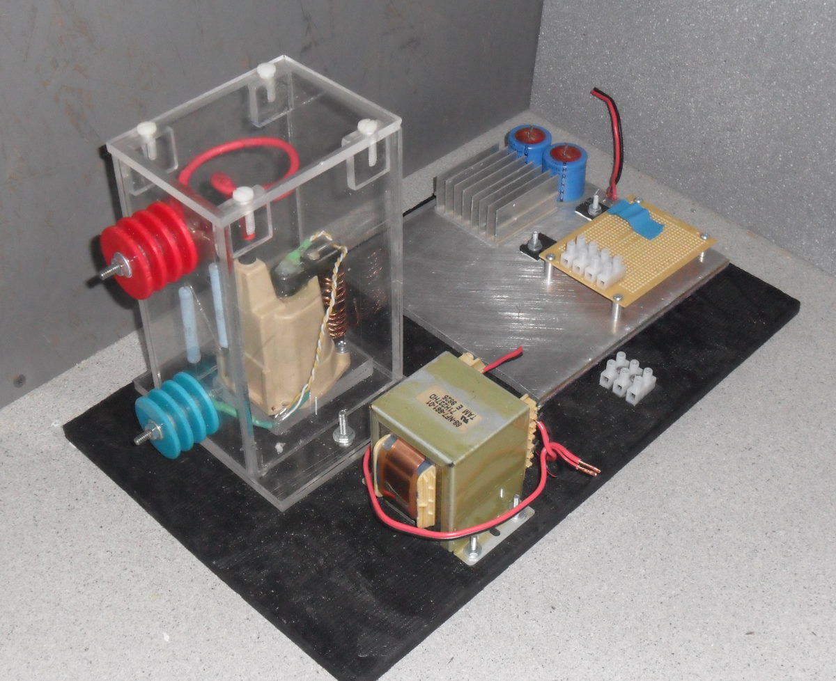 Pulse Frequency Modulated (PFM) Flyback Transformer. Green Bot Dynamics